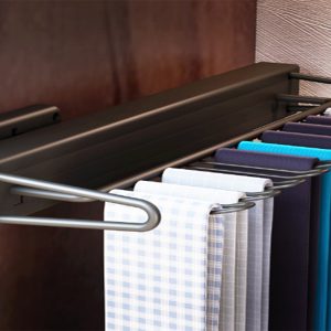 جاکروات وکمربند ریلی داخل کمد لباس