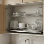 تصویر راهنمای انتخاب آبچکان داخل کابینت در یک آشپزخانه مدرن